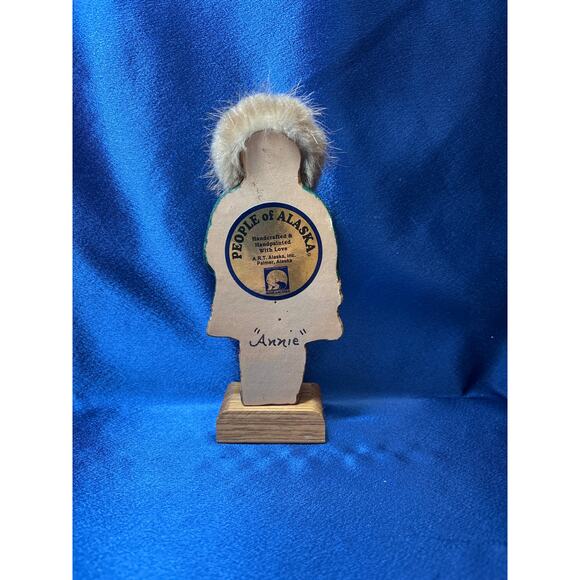 People of Alaska Handcrafted and Painted Eskimo Lady Carving Annie - Picture 3 of 6